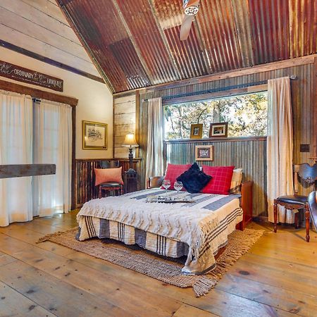 Pet-Friendly Wimberley Cabin With Fire Pit And Hot Tub Exterior foto