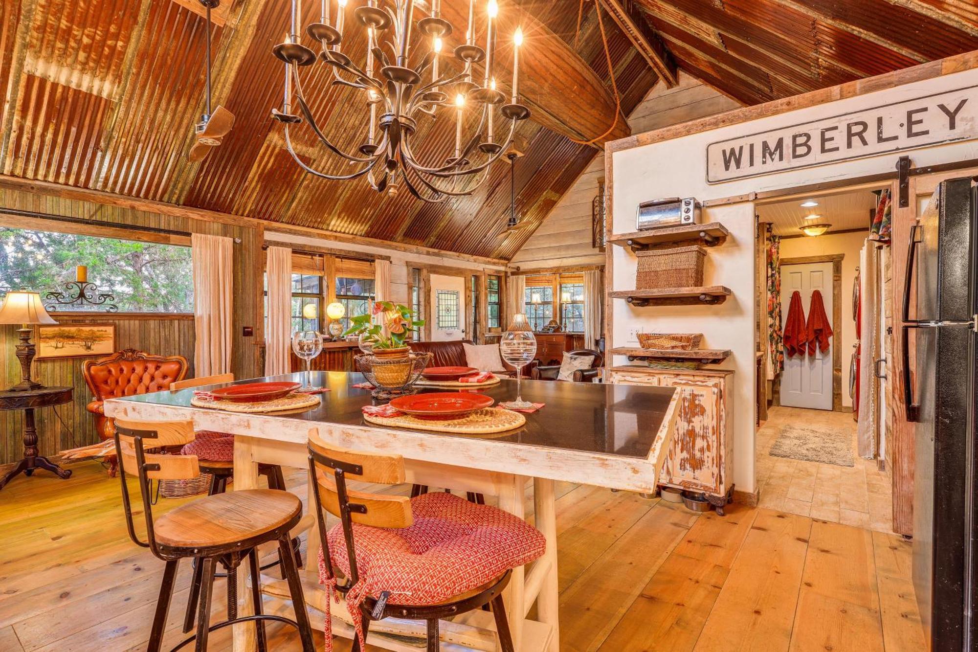 Pet-Friendly Wimberley Cabin With Fire Pit And Hot Tub Exterior foto